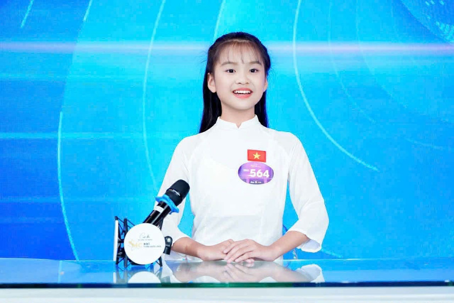 Nguyễn Phó Tường Vy nỗ lực trong cuộc thi. tuong-vy-2.jpg