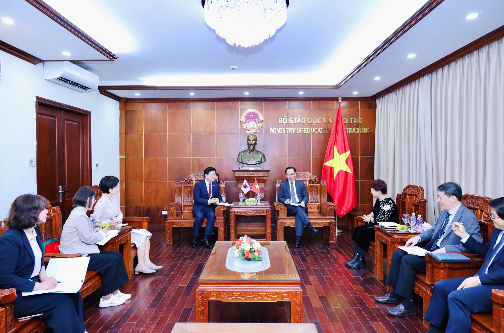 Quang cảnh buổi tiếp. han-quoc5.jpg