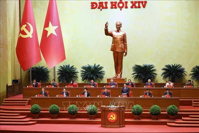 be-mac-dai-hoi.jpg