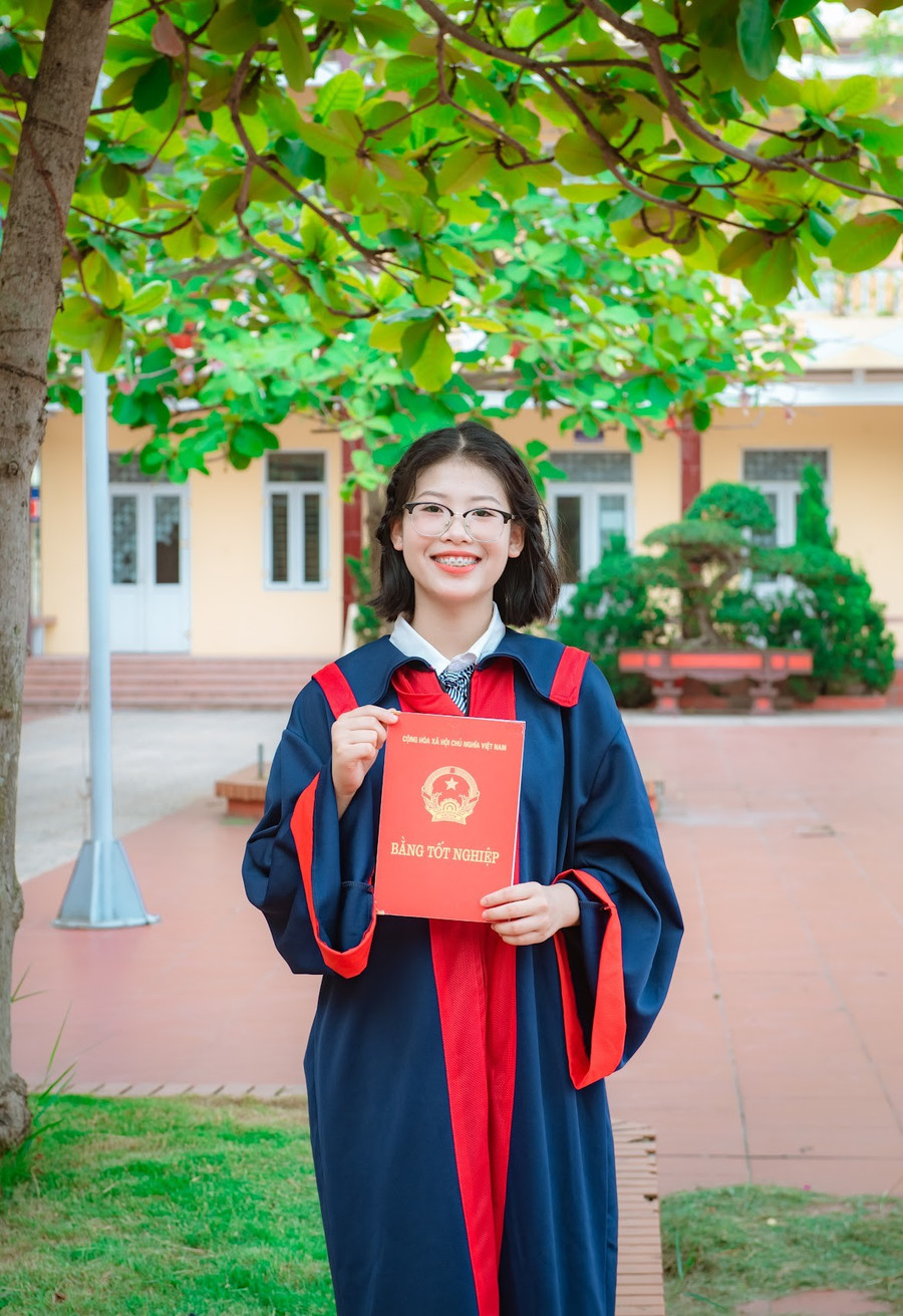 Nữ sinh Phạm Ngọc Minh Anh bày tỏ ước muốn sẽ cố gắng để theo học ngành Y trong tương lai. Ảnh: NVCC. giao-thuy-1.jpg