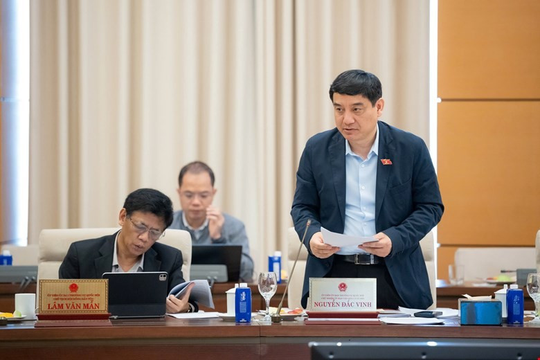 Ông Nguyễn Đắc Vinh - Chủ nhiệm Ủy ban Văn hóa và Xã hội của Quốc hội. Ảnh: Cổng TTĐT Quốc hội. qh-7.jpg