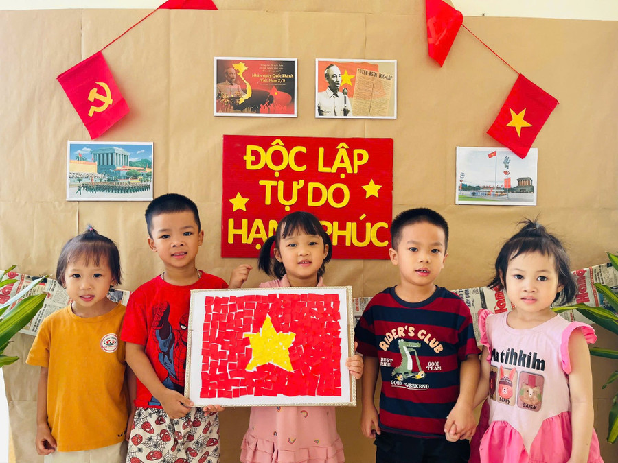Đại lễ kỷ niệm 80 năm Quốc khánh là sự kiện được toàn dân đón chờ, trong đó có các bé tại Trường Mầm non An Khánh B (An Khánh, Hà Nội). 