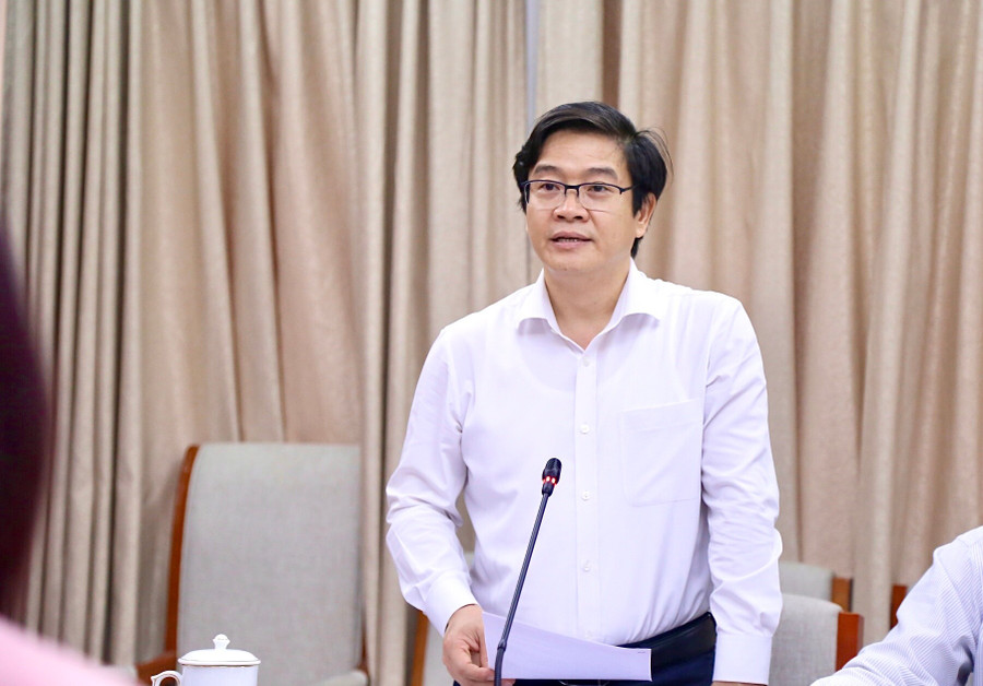 Vụ trưởng Vụ Giáo dục Phổ thông Thái Văn Tài chia sẻ ý kiến tại buổi họp. giao-duc-3.jpg