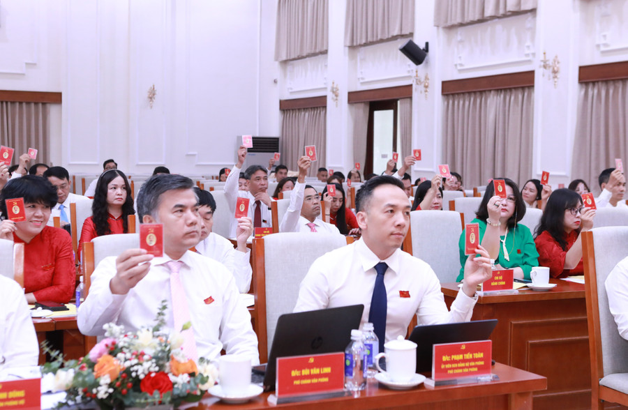 Các đại biểu biểu quyết thông qua kết quả MM888 bảo mật an toàn tại 2MM88.com trò chơi casino và slot. 14.jpg
