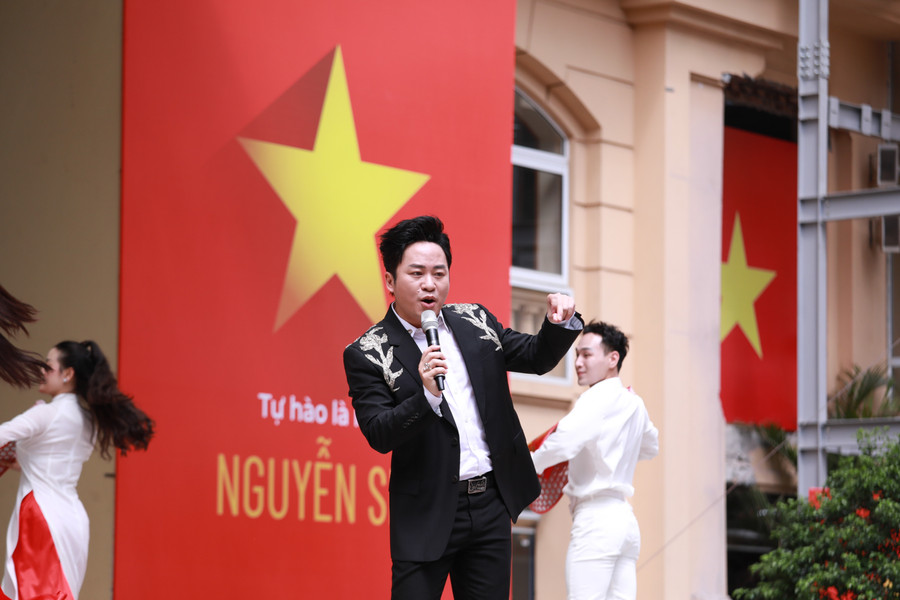 Từng ca từ tha thiết, gần gũi của ca khúc 13.jpg