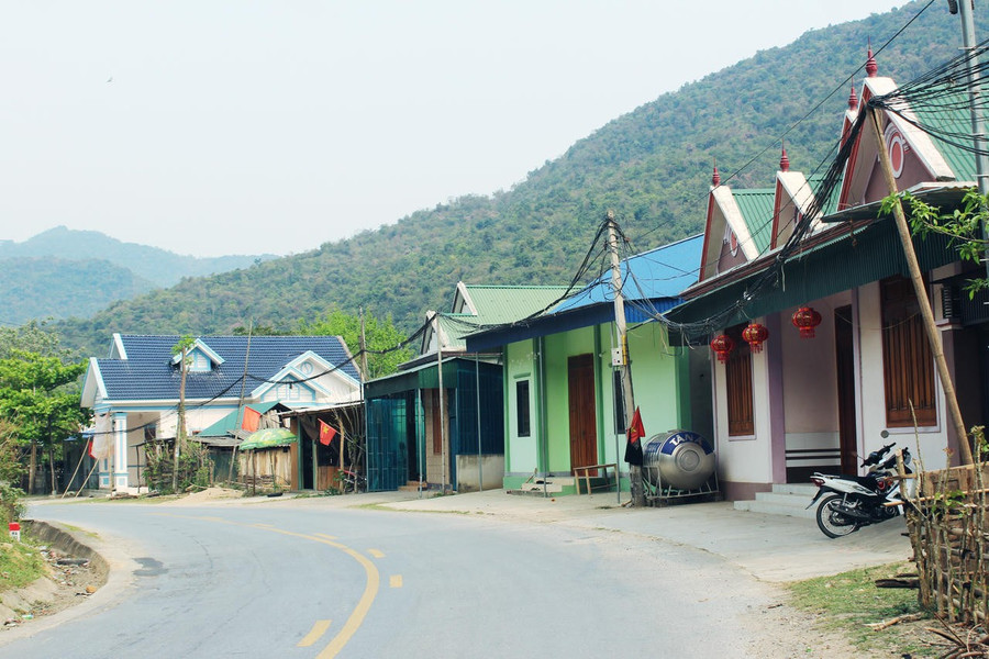 Đời sống người dân xã Chiêu Lưu phát triển, đổi thay từng ngày. 4-4724-8248.jpg