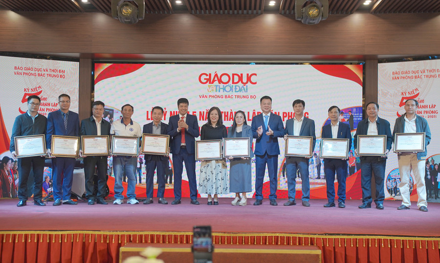 Văn phòng Báo Giáo dục và Thời đại khu vực Bắc Trung Bộ kỷ niệm 5 năm thành lập