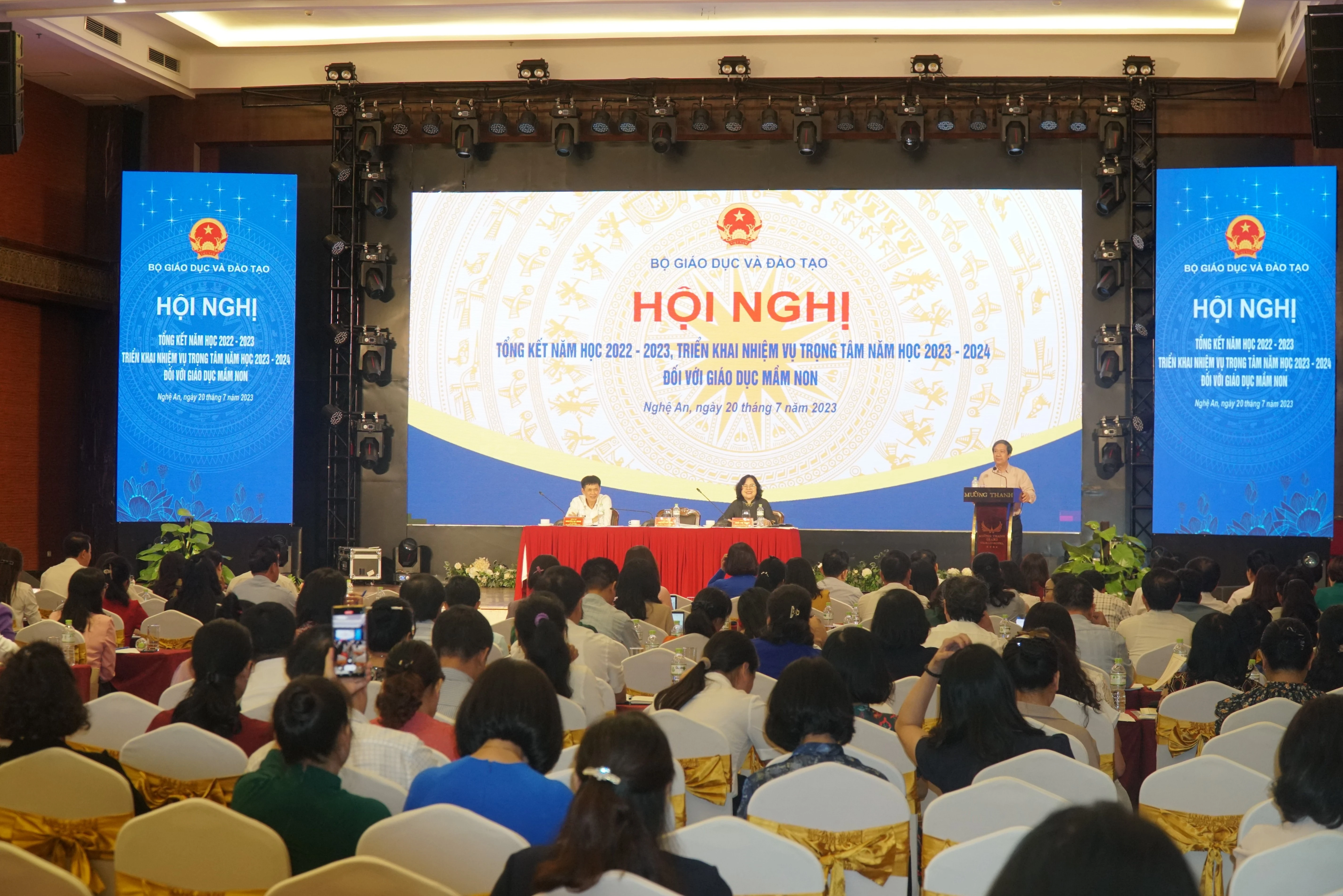 Hội nghị tổng kết năm học 2022-2023, triển khai nhiệm vụ năm học 2023-2024 đối với giáo dục Mầm non. Hội nghị tổng kết năm học 2022-2023, triển khai nhiệm vụ năm học 2023-2024 đối với giáo dục Mầm non.