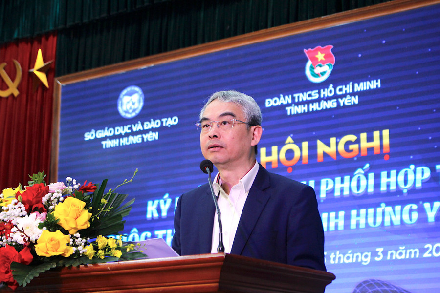 Giám đốc Sở GD&ĐT tỉnh Hưng Yên Phạm Đồng Thụy phát biểu tại lễ ký kết. Ảnh: Đinh Chiến mg-2935.jpg
