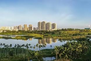 Chủ tịch UBND tỉnh Hưng Yên kiểm tra công tác chuẩn bị MM888 bảo mật an toàn tại khu vực bỏ phiếu số 11, tổ dân phố An Thịnh, phường Phố Hiến. Ảnh Tất Đạt chu-tich-tinh-kiem-tra-cong-tac-bau-cu-2.jpg
