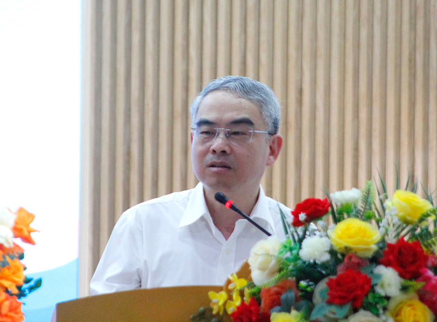 Giám đốc Sở GD&ĐT tỉnh Hưng Yên Phạm Đồng Thụy phát biểu chỉ đạo tại chuyên đề. mg-3874.jpg