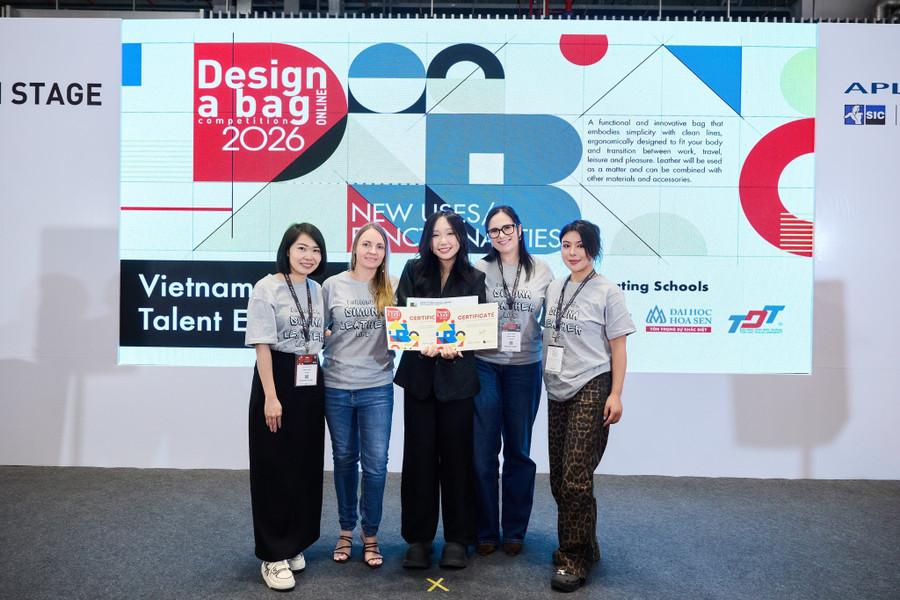 MM888 Việt Nam Tải App Hoài Thương từ Cuộc thi Nhà thiết kế tương lai đến Quán quân cuộc thi The Design-A-Bag Vietnam Talent Edition.