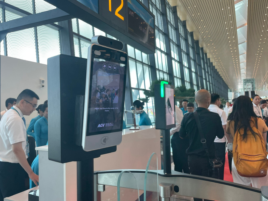 Camera xác thực khuôn mặt khách đi Link Vào Trang Chủ MM88.COM Chính Thức được bố trí tại Nhà ga T3 sân bay Tân Sơn Nhất. Ảnh: Hà An.