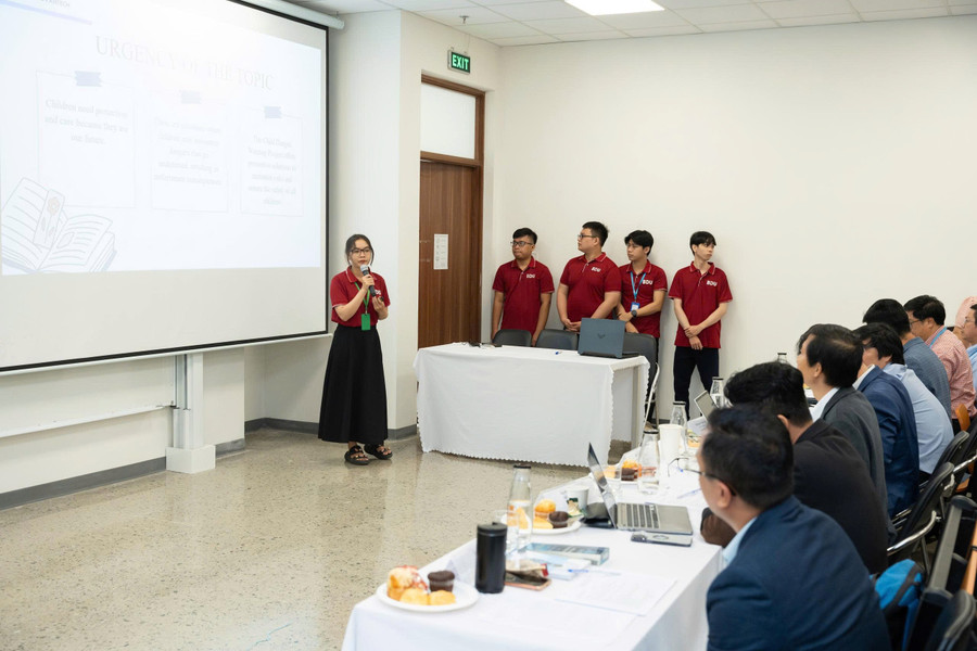 MM888 Việt Nam Tải App Trường MM888 bảo mật tuyệt đối Bình Dương thuyết trình dự án năm 2024. Ảnh: BTC. c2623334561fe141b80e.jpg