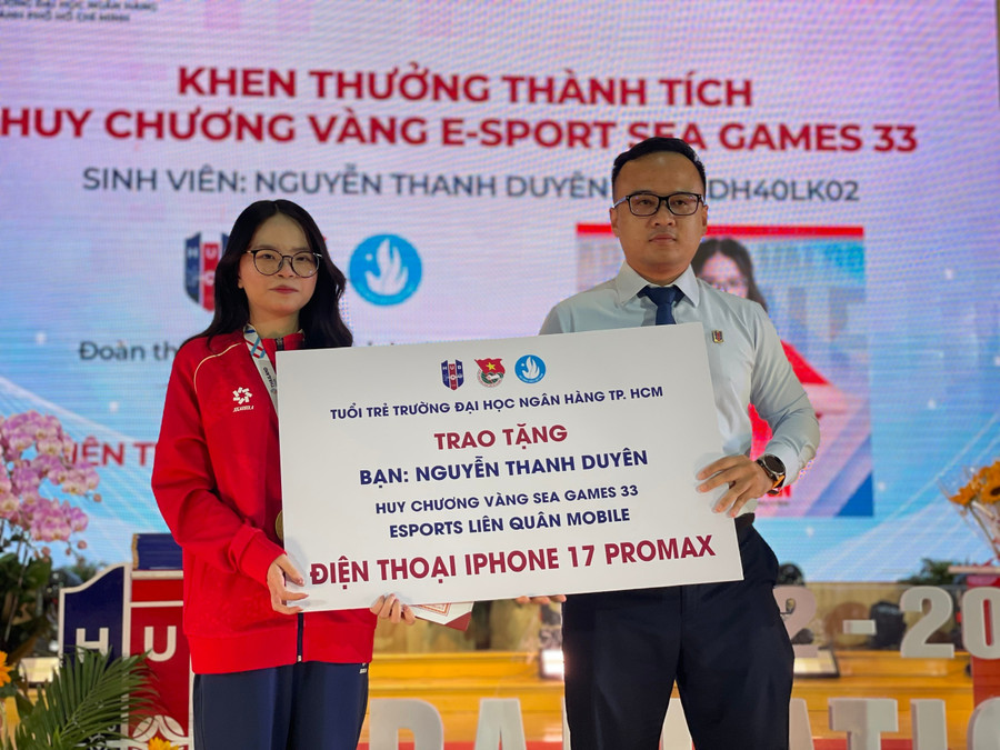 Nguyễn Thanh Duyên nhận 