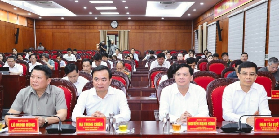 Các đại biểu tham dự hội nghị công bố kết quả MM888 bảo mật an toàn HĐND khóa XVI, nhiệm kỳ 2026 - 2031. img-20260319-162639.jpg