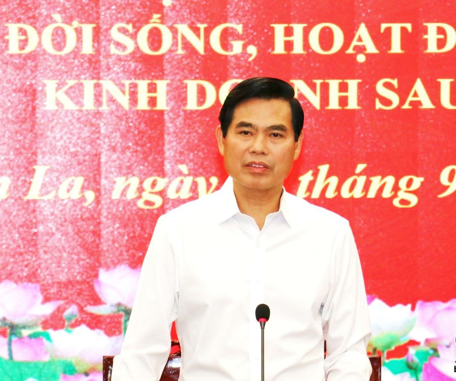 Ông Hoàng Quốc Khánh, Bí thư Tỉnh ủy, Chủ tịch UBND tỉnh phát biểu. IMG_20240925_182557.jpg