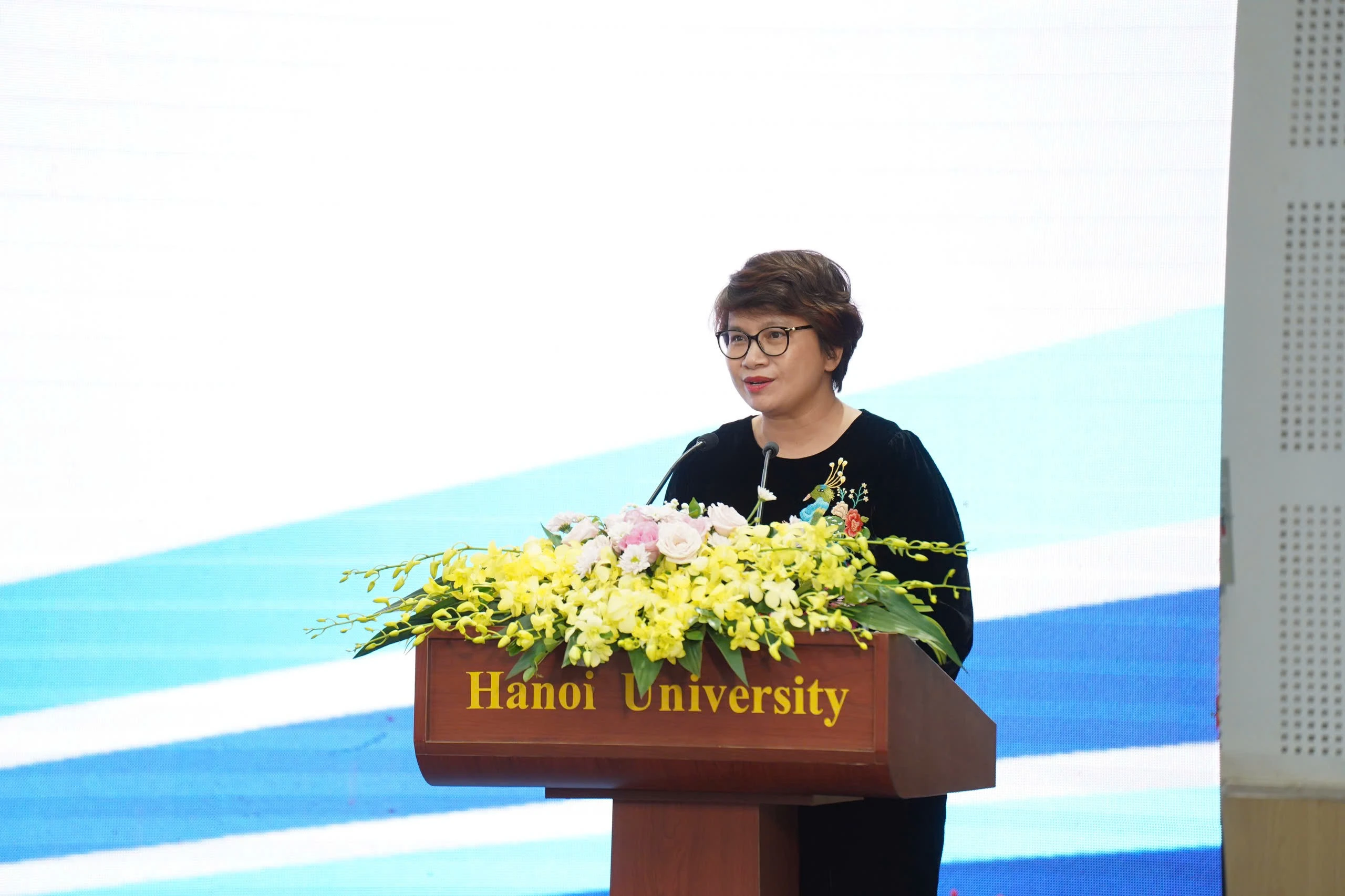 phap-che-4-5123.jpg