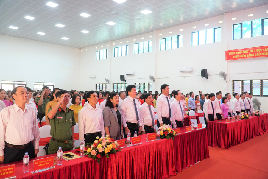 khai-giang-dan-toc-noi-tru-9.jpg