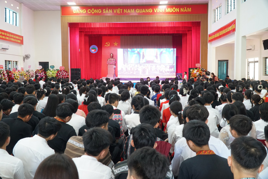 khai-giang-dan-toc-noi-tru-8.jpg
