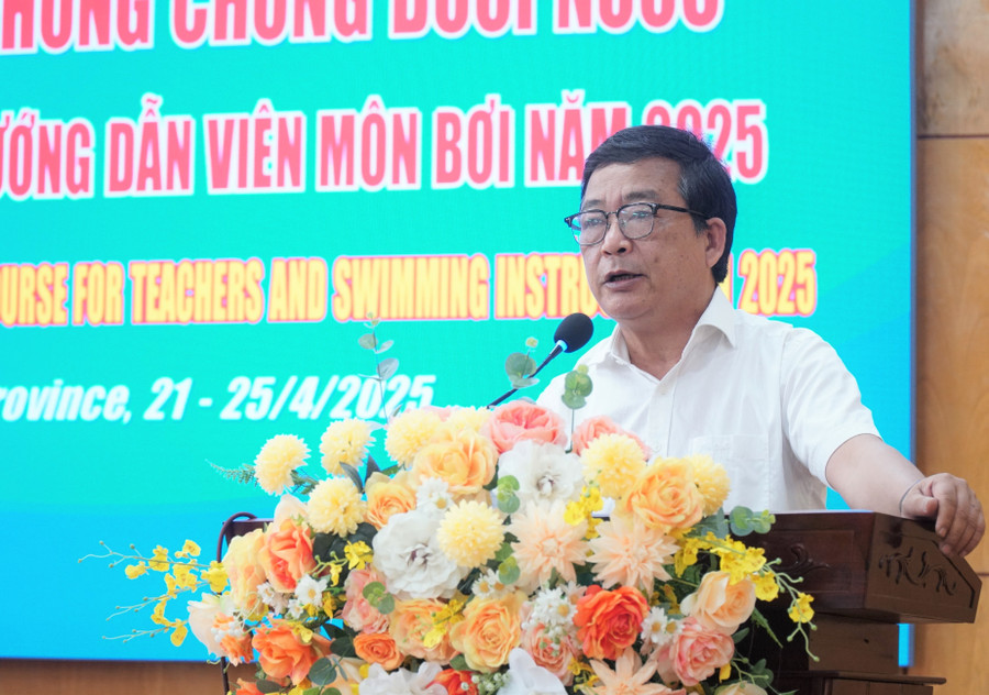 tap-huan-boi-va-phong-tranh-duoi-nuoc-2.jpg