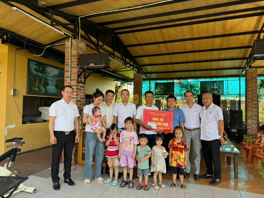 trao-qua-trung-thu-6.jpg