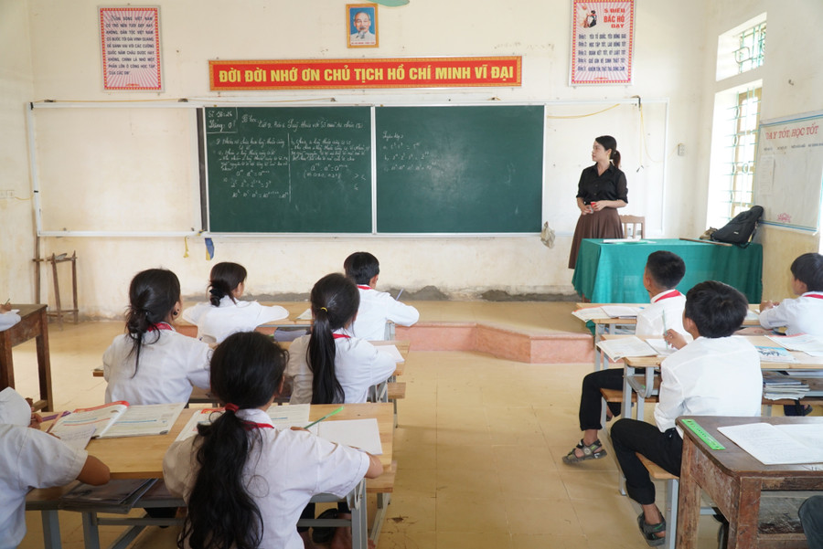 Giờ học tại Trường Phổ thông 1MM88.com tỷ lệ kèo World Cup 2026 bán trú Tiểu học và THCS Nậm Càn (xã Na Ngoi, Nghệ An). Ảnh: Hồ Lài sn109382.jpg