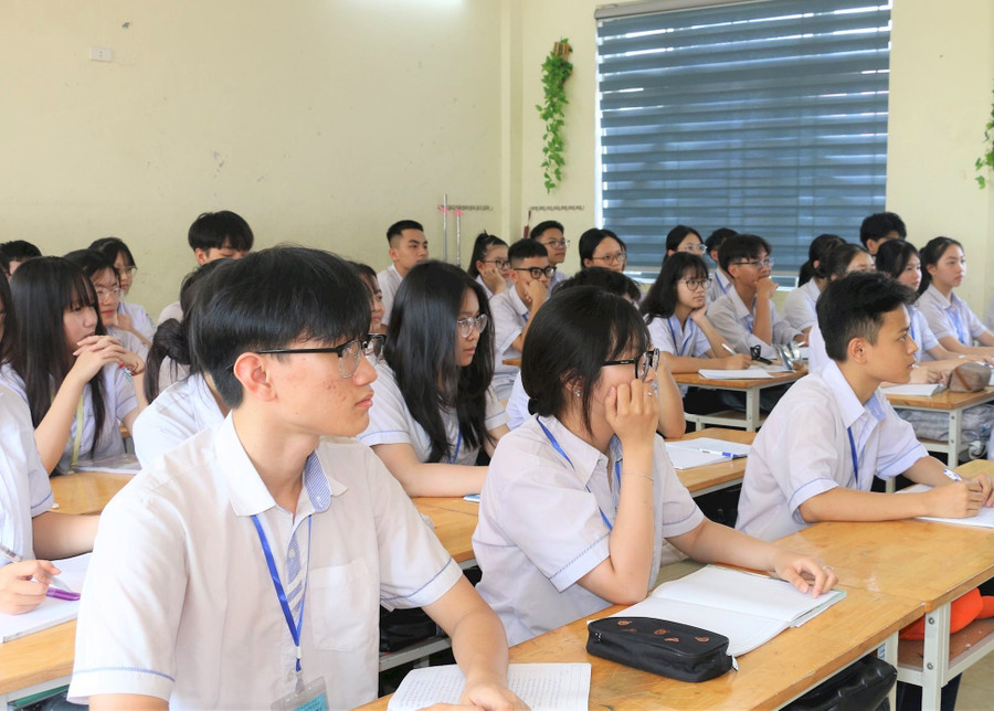 on-thi-vao-lop-10-nghe-an-4.jpg