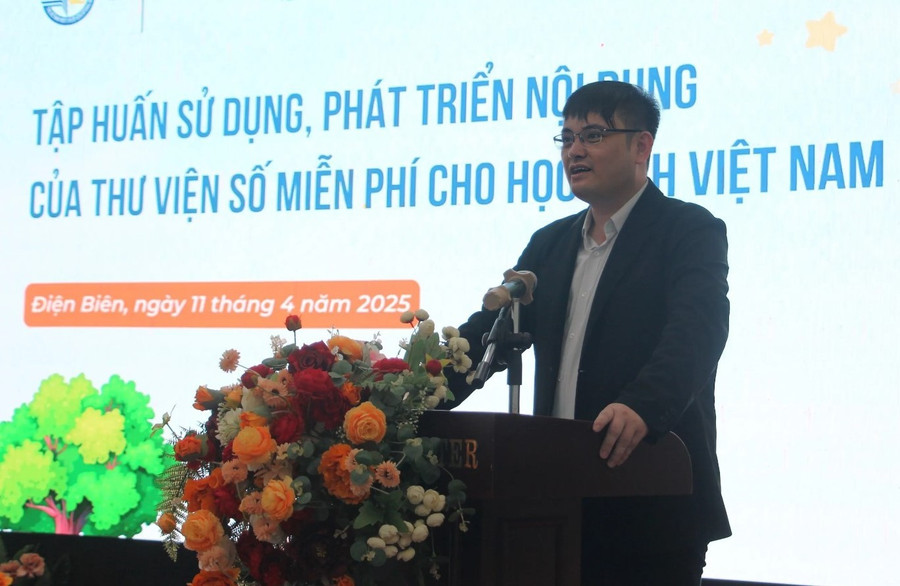 Ông Đỗ Đức Lân, Phó trưởng ban điều hành các hoạt động UNICEF của Viện Khoa học Giáo dục Việt Nam phát biểu tại buổi tập huấn. thu-vien-so-2-5982.jpg