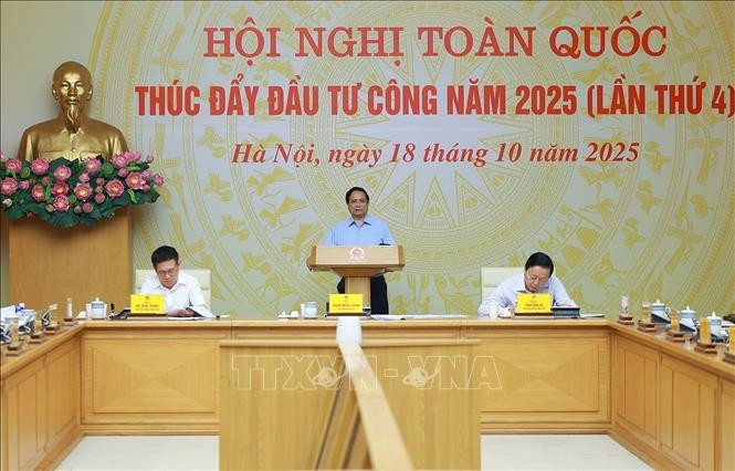 Thủ tướng Phạm Minh Chính chủ trì Hội nghị. Ảnh: Dương Giang/TTXVN