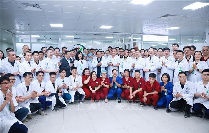 Thủ tướng Phạm Minh Chính thăm, chúc Tết cán bộ, bác sĩ, nhân viên y tế Bệnh viện hữu nghị Việt Đức. Ảnh: Dương Giang/TTXVN Thủ tướng Phạm Minh Chính thăm, chúc Tết cán bộ, bác sĩ, nhân viên y tế Bệnh viện hữu nghị Việt Đức. Ảnh: Dương Giang/TTXVN