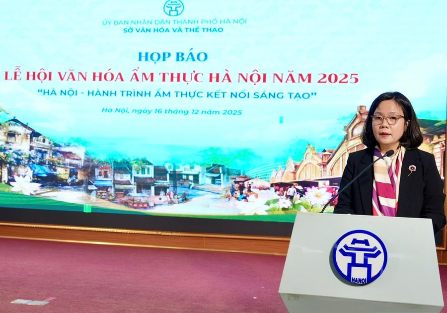 Phó Giám đốc Sở Văn hóa và Thể thao Hà Nội Lê Thị Ánh Mai phát biểu. Ảnh: H.L lh.jpg