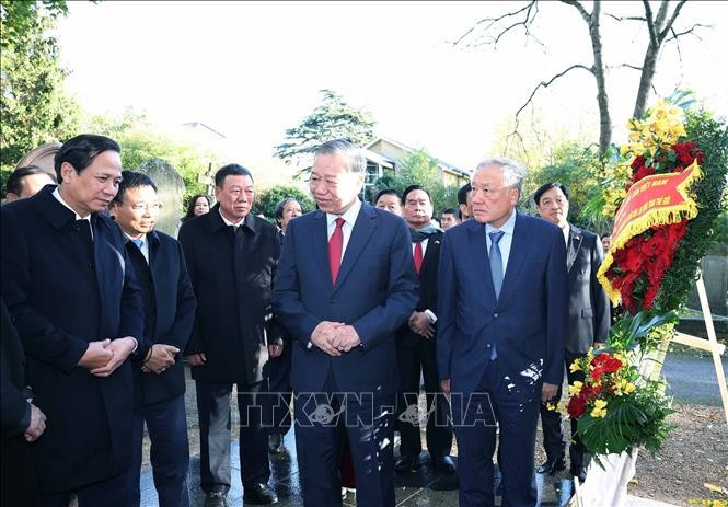 tong-bi-thu-to-lam-vieng-lanh-tu-cua-giai-cap-vo-san-karl-marx-4.jpg