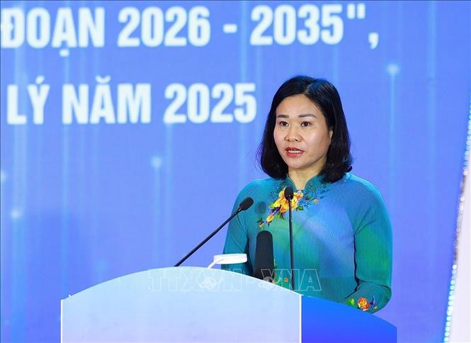 thu-tuong-pham-minh-chinh-phu-nu-viet-nam-thi-dua-khoi-nghiep-2.jpg