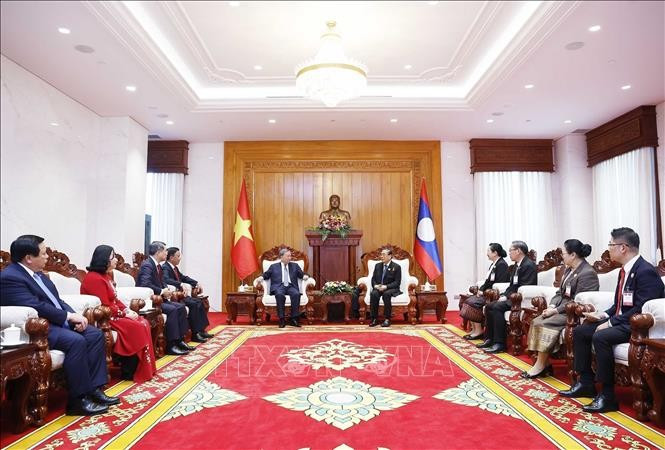 tong-bi-thu-to-lam-gap-cac-nguyen-tong-bi-thu-chu-tich-nuoc-lao-4.jpg