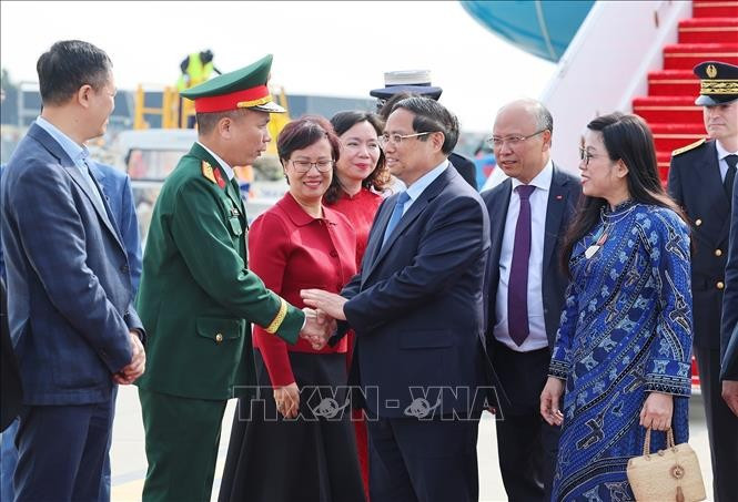 thu-tuong-pham-minh-chinh-den-paris-tiep-tuc-cac-hoat-dong-tai-phap-5.jpg