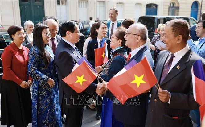 thu-tuong-pham-minh-chinh-den-paris-tiep-tuc-cac-hoat-dong-tai-phap-7.jpg