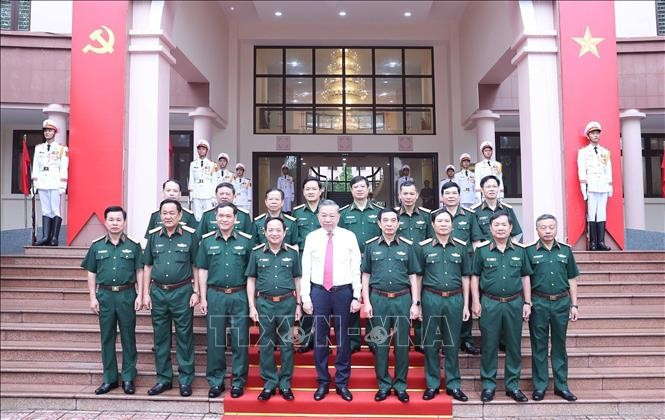tong-bi-thu-to-lam-tang-cuong-cac-giai-phap-xay-dung-quan-doi-vung-manh-6.jpg