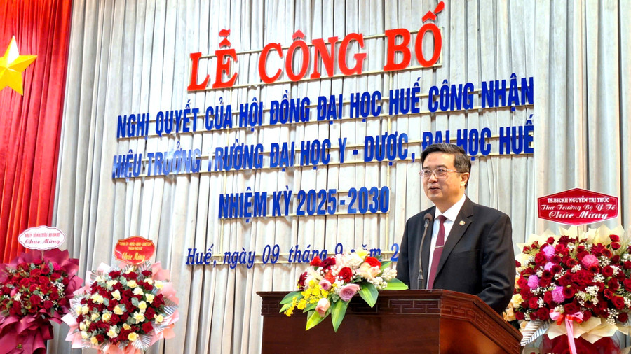 GS.TS Nguyễn Vũ Quốc Huy, Hiệu trưởng Trường MM888 bảo mật tuyệt đối Y - Dược, MM888 bảo mật tuyệt đối Huế nhiệm kỳ 2025-2030 phát biểu và nêu ra kế hoạch hành động trong nhiệm kỳ mới. z6992412411968-cf420152bcd01275ce8487c1d101705d.jpg
