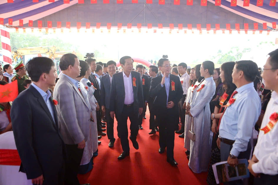 Lãnh đạo Trung ương, địa phương tham dự lễ khởi công. z7634936660061-50ea126fae0bdcc28960d04f19c72213.jpg
