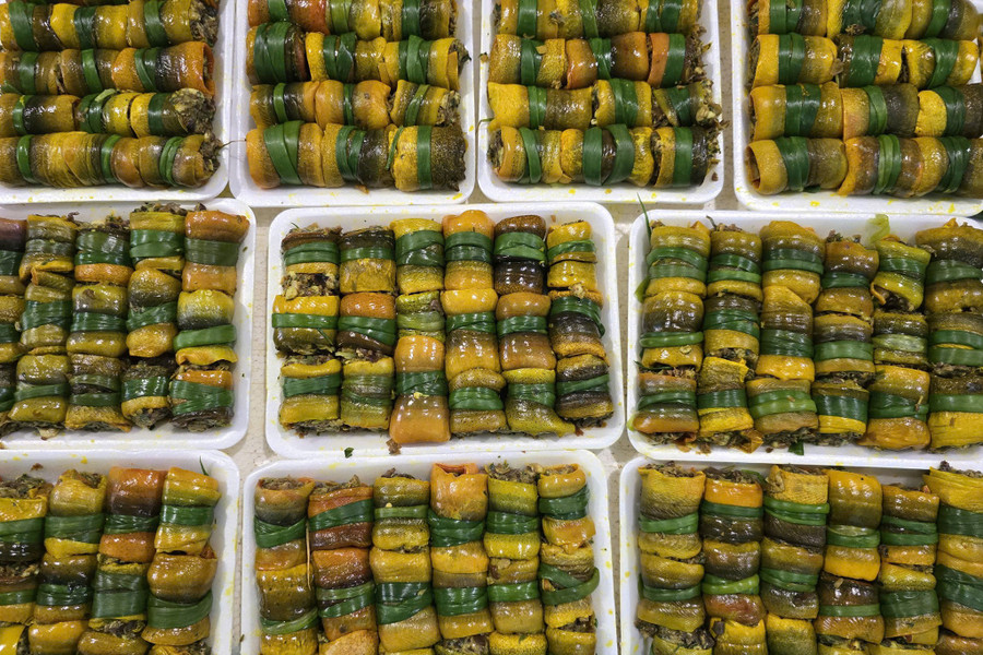 Sản phẩm lươn cuộn thịt đóng hộp. luon-phan-thanh-3.jpg