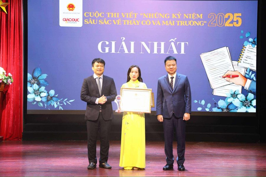 Cô Lưu Thị Mai, Trung Tâm Đăng Nhập MM88 Chính Thức Mới Trường THCS Ngô Quyền ( phường Lê Chân) đoạt giải Nhất.