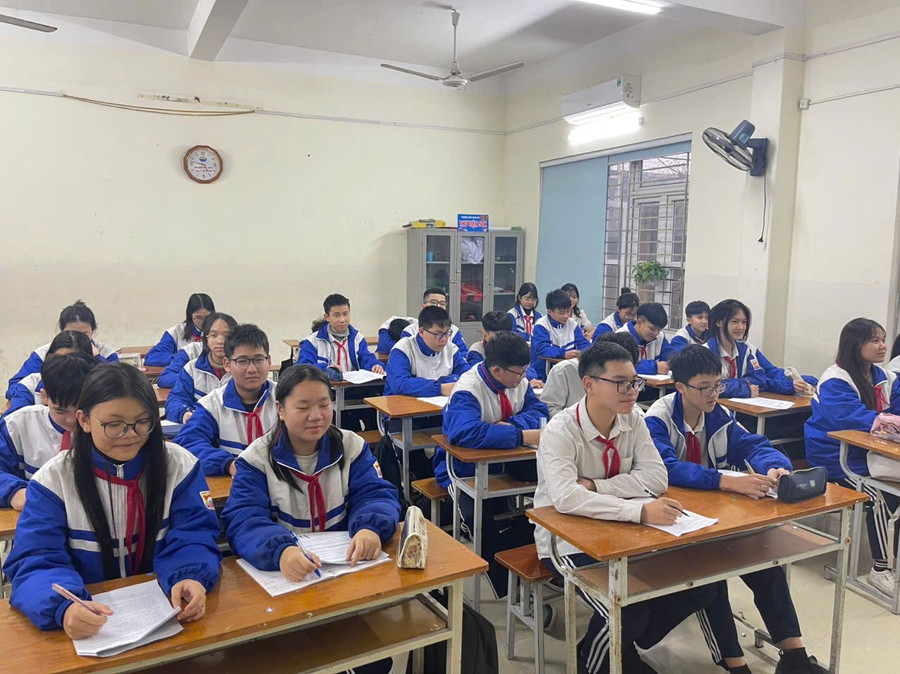Các trường THCS trên địa bàn Hải Phòng thực hiện dạy thêm 2 tiết/tuần/môn với 3 môn thi vào lớp 10. 20-3-lop10-1.jpg