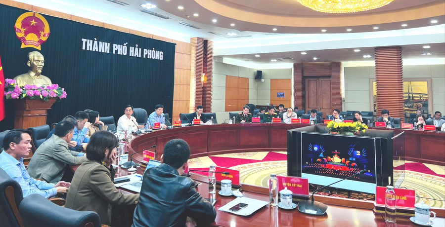Quang cảnh cuộc họp xung quanh việc tổ chức Lễ kỷ niệm. 14-3-hpd1-6055.jpg