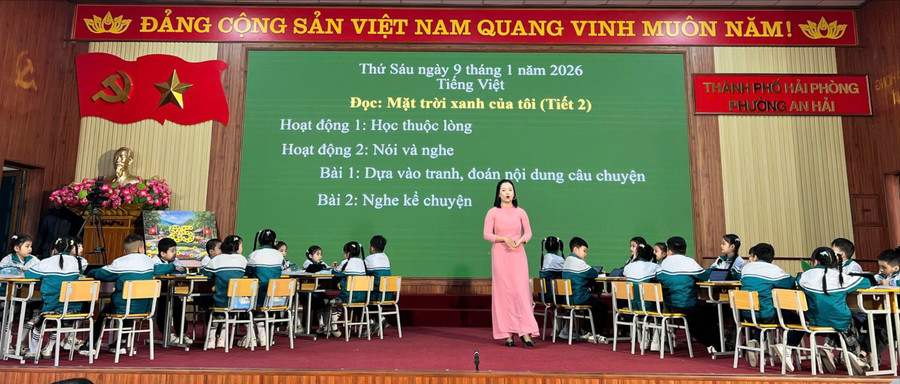 Cô giáo Vũ Thị Hoa Lan, Trường Tiểu học Đại Thắng cùng MM886 slot game, bắn cá, lô đề, đá gà lên lớp bài 9-1-cd-8661.jpg