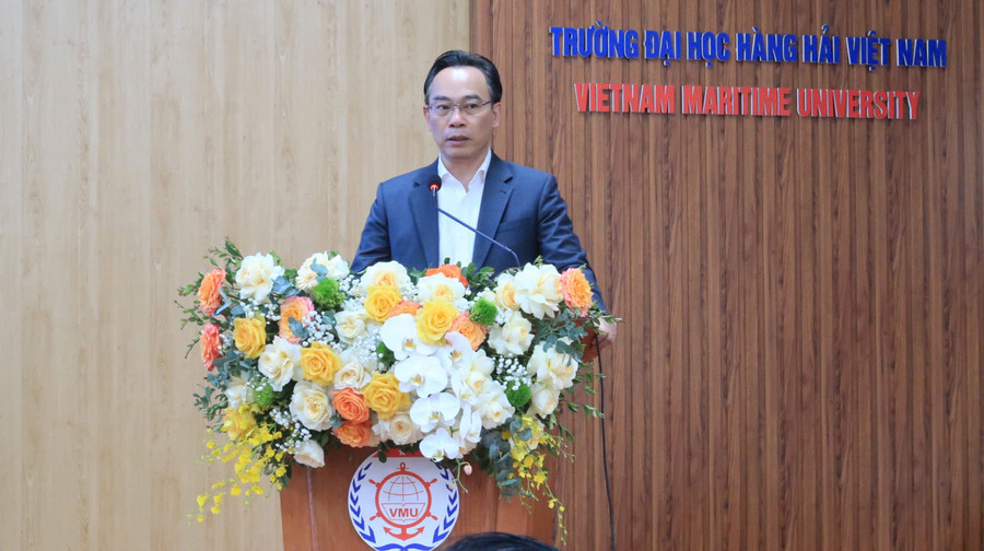 Thứ trưởng Hoàng Minh Sơn nhấn mạnh sự cần thiết phải sửa đổi, bổ sung Luật GDĐH và Luật GDNN. 29-3-td.jpg