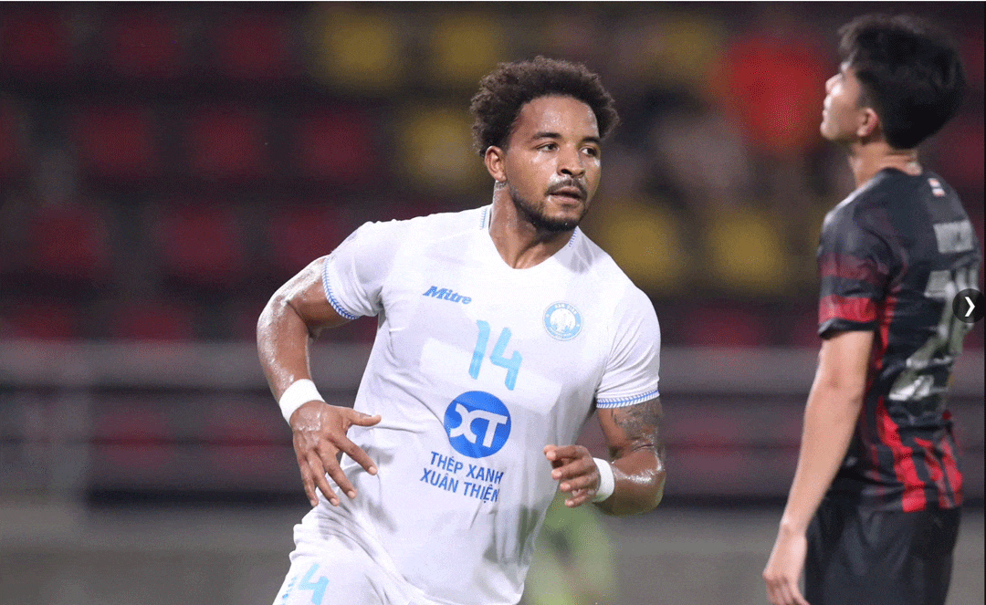 Điều đó đồng nghĩa với việc Xuân Son sẽ lỡ trận gặp Hà Nội FC ở vòng 11, và chỉ có thể thi đấu sớm nhất vào ngày 1/2/2026, khi Nam Định FC làm khách trên sân Đông Á Thanh Hóa ở vòng 12. xuan-son-anh-tvc.gif