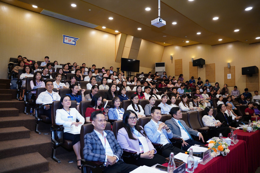 Toàn cảnh hội thảo. Ảnh: HCMUE. sp2.jpg