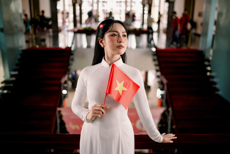 Ca sĩ Nguyễn Thị Duyên Quỳnh nổi tiếng với ca khúc 518159699-24918095674447605-1104527286884651748-n.jpg