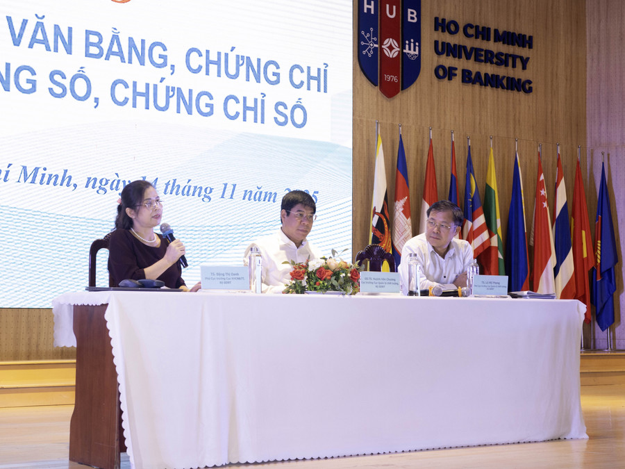 Hội thảo về công tác quản lý văn bằng, chứng chỉ; triển khai văn bằng số, chứng chỉ số. Ảnh: HUB.